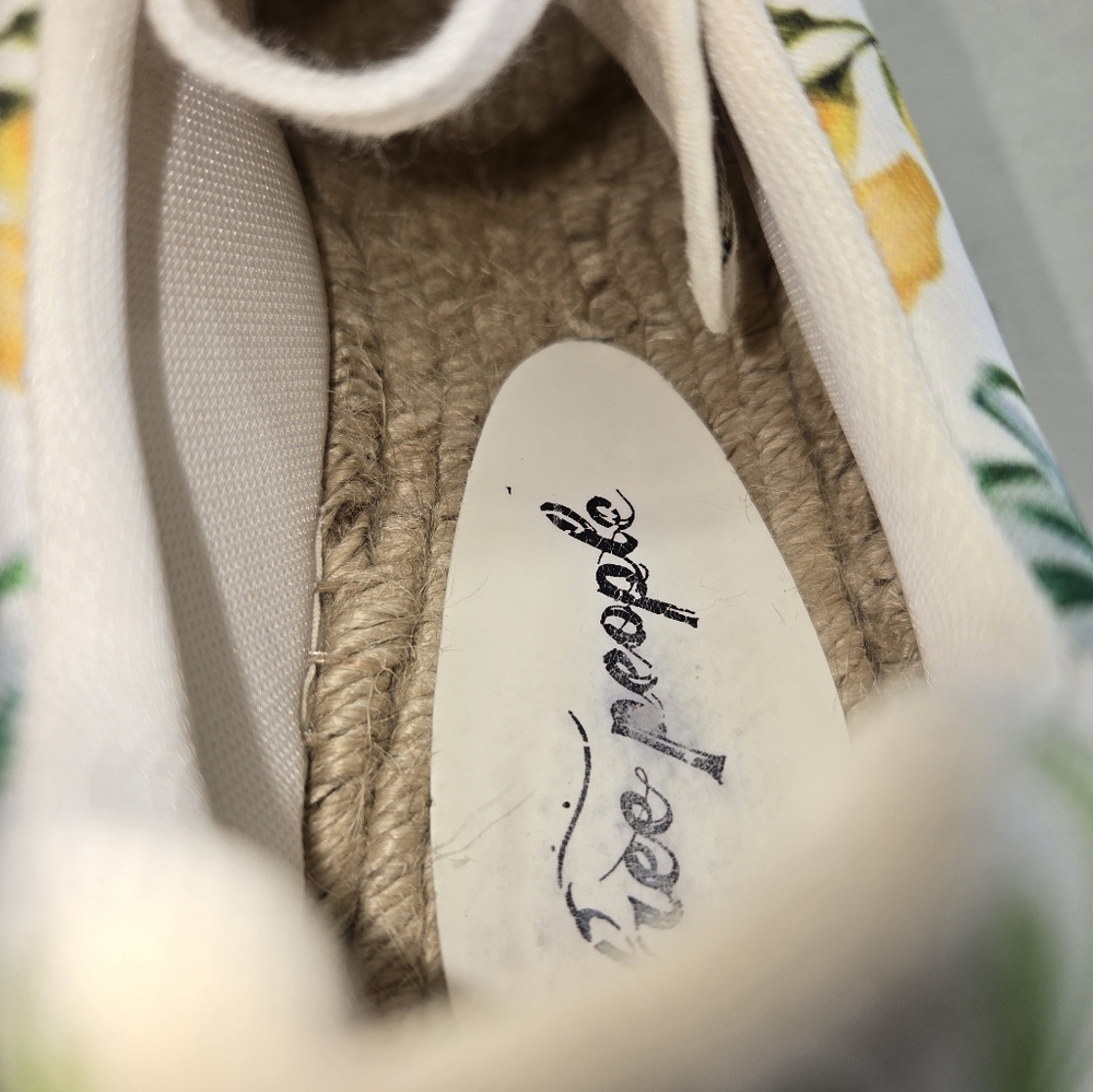 FREE PEOPLE Women’s 39 Jackson Floral Tropical Print Espadrilles Sneakers Shoes - Picture 6 of 7